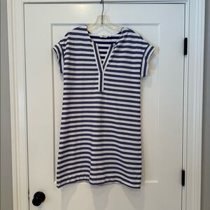 Vineyard Vines blue/white striped dress size small